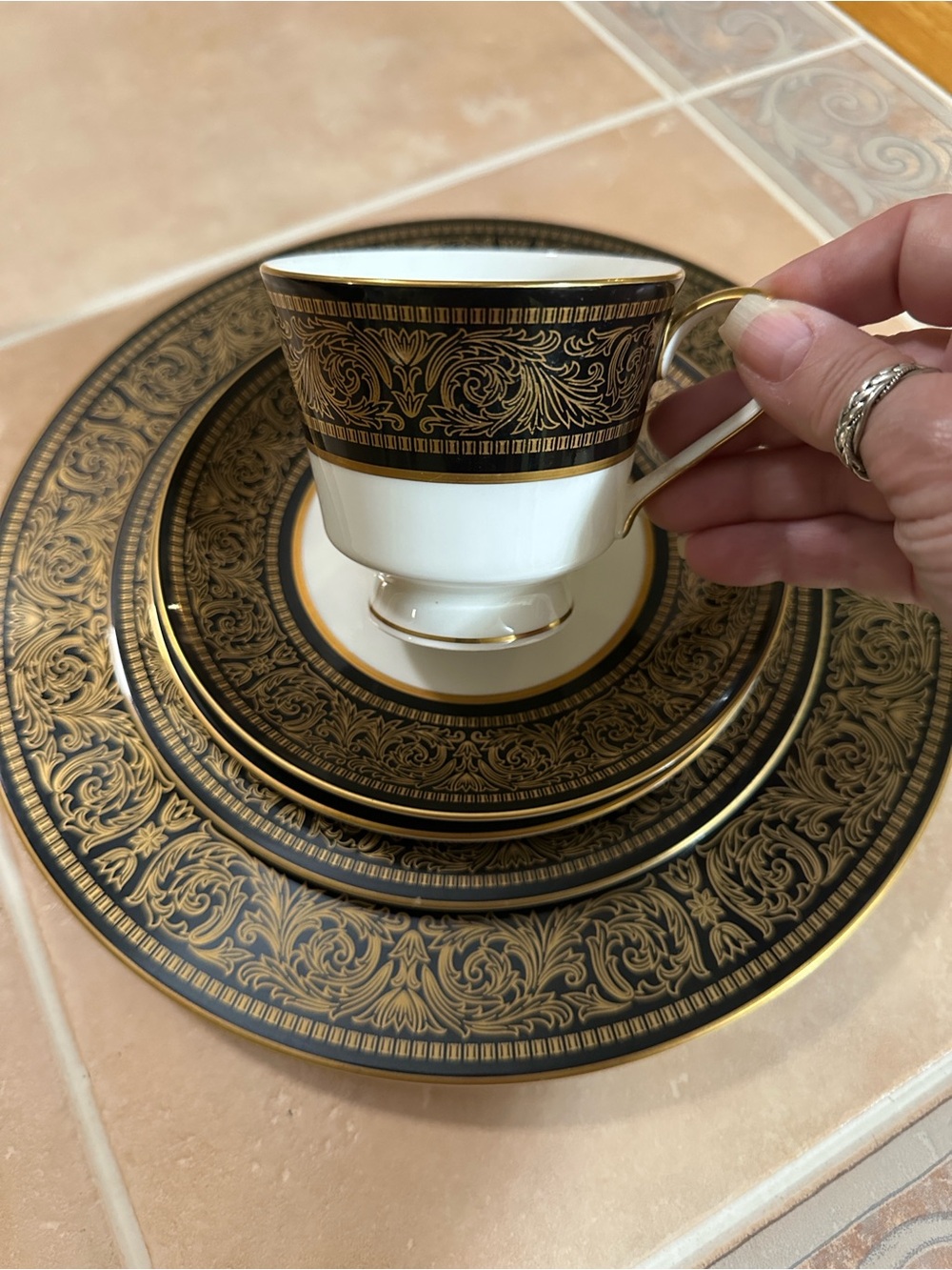VTG Elegant White and Gold Dinnerware Set - Classic Home Dining